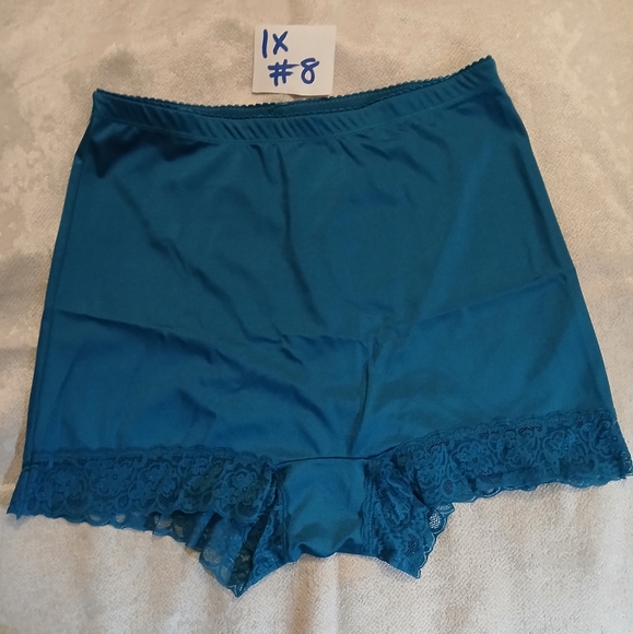 Rhonda Shear Other - NWOT Rhonda Shear Teal Lace Trim Shape Wear Tummy Control (NEVER WORN)